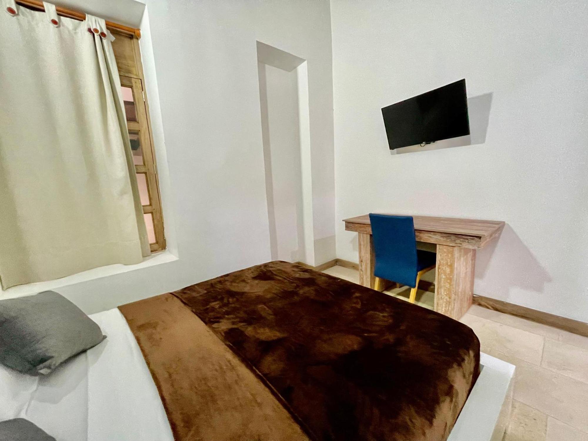 Hotel Cattaleya City カリ エクステリア 写真