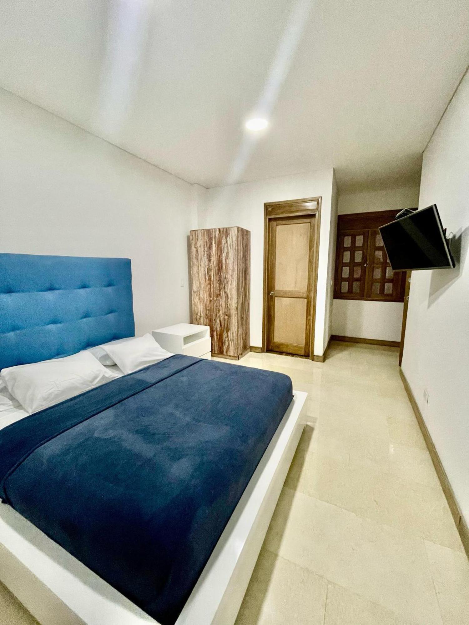 Hotel Cattaleya City カリ エクステリア 写真